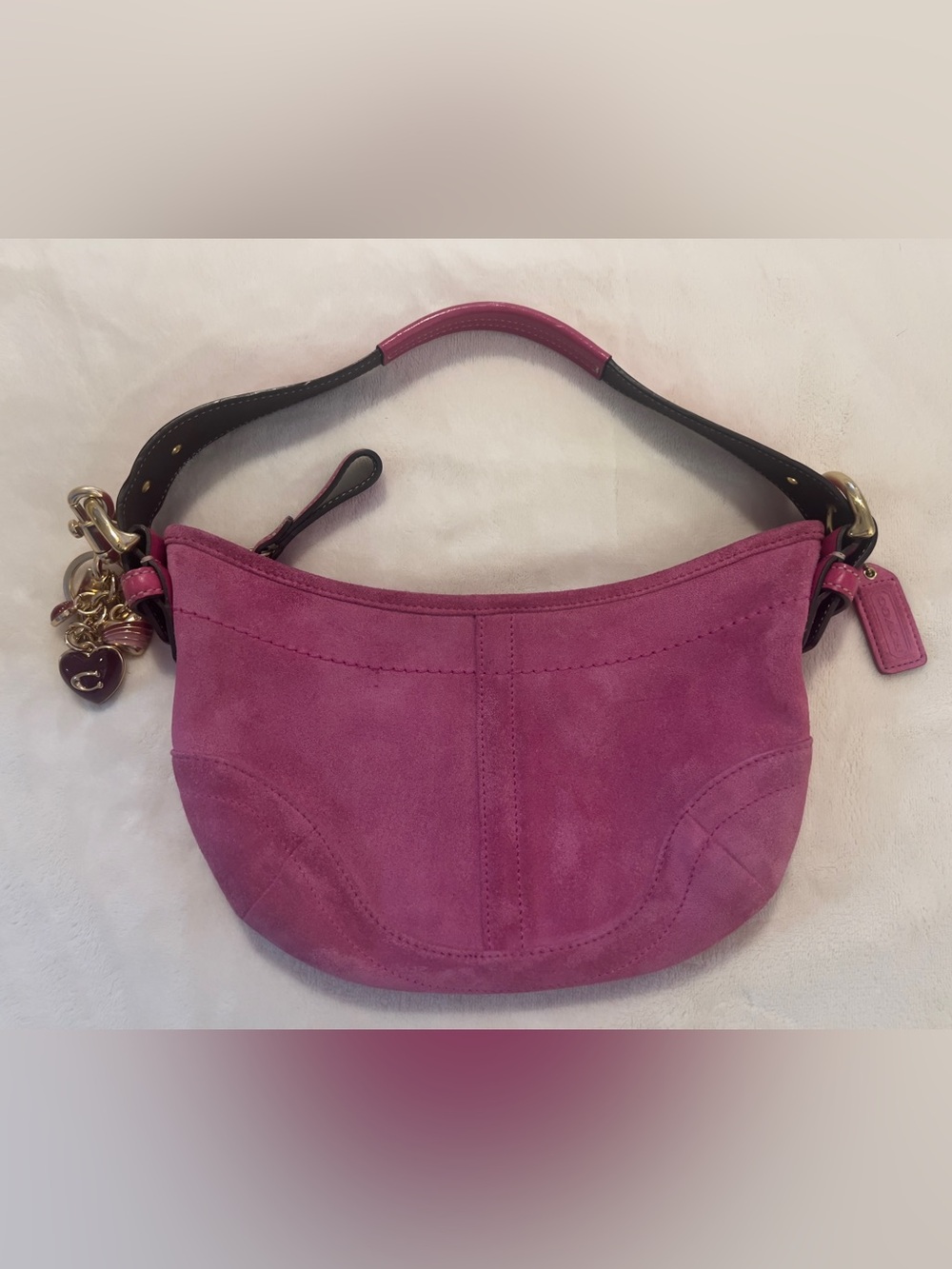 🩷
Coach Pink Suede Leather Soho
Shoulder Bag Leather Strap🩷